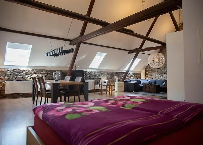 Zum Brauneberg Casa de Férias Klotten